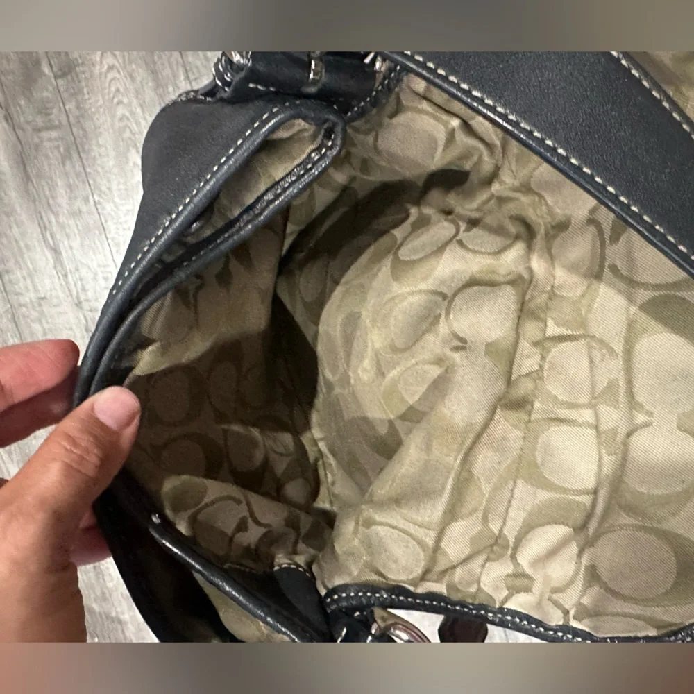 Vintage Coach Black Small Soho Leather Shoulder Bag - Picture 10 of 13